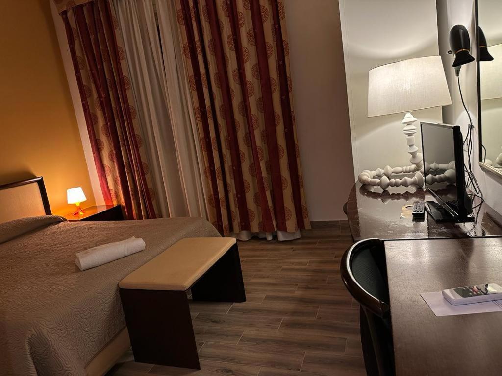 Hotel Le Calandre Rubano Exteriör bild